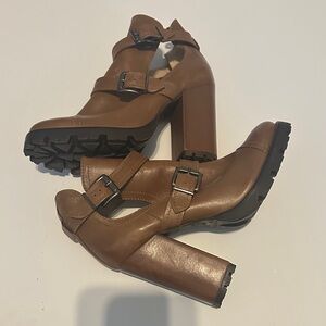 SCHUTZ Brown Genuine Leather Ankle Boots with Buckle Straps Stylish Comfy 7.5